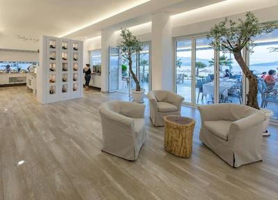 سان پرایم بیچ فرانت هتل