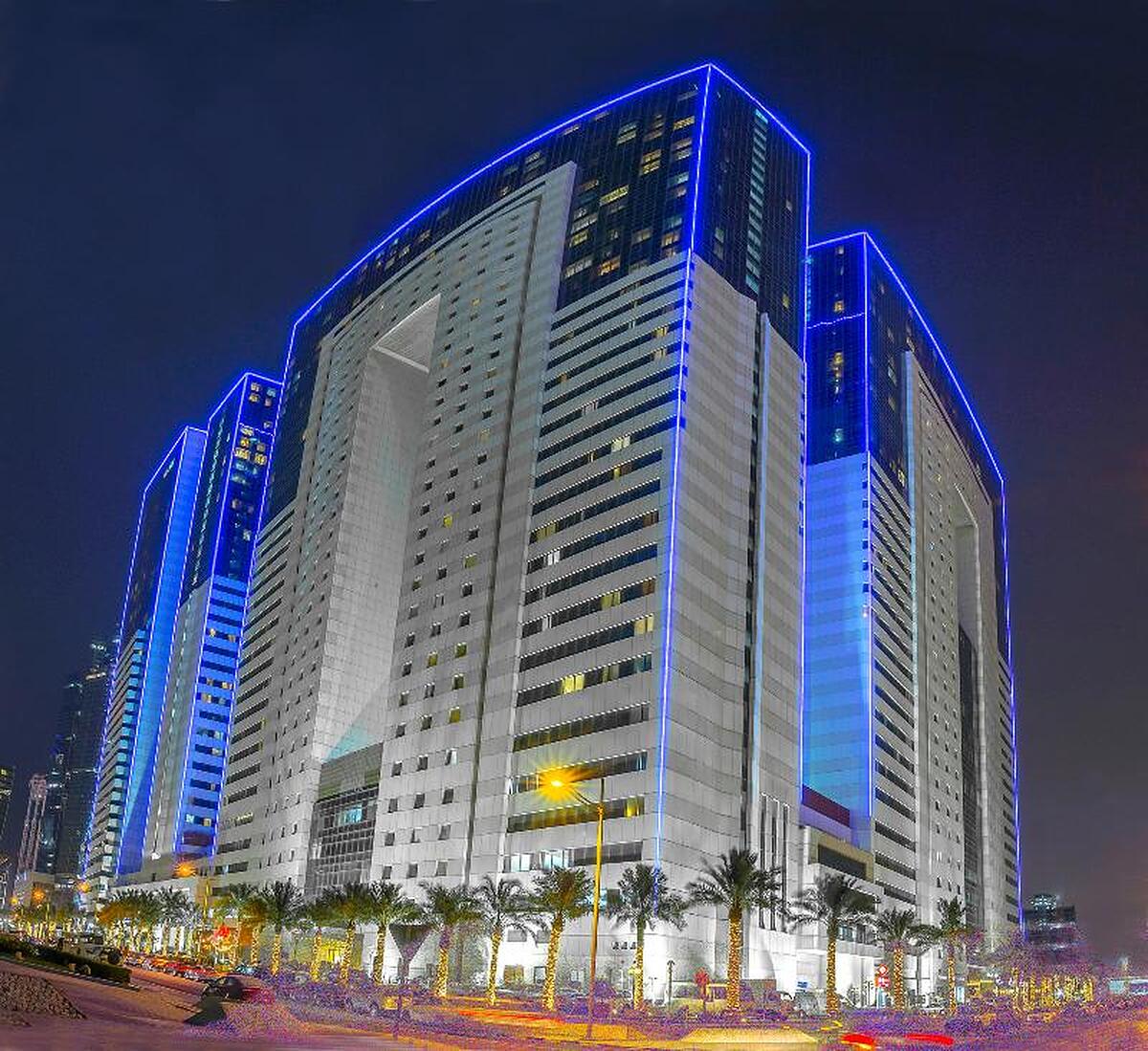 ازدان هتل وست بی