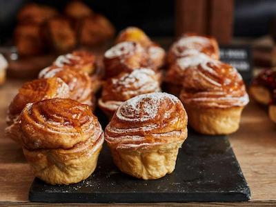 پولمن دوحه وست بی