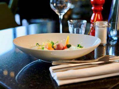 پولمن دوحه وست بی