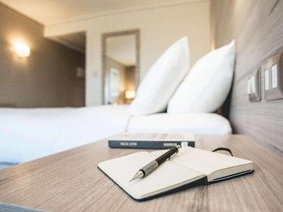 پولمن دوحه وست بی