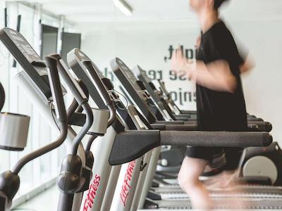 پولمن دوحه وست بی