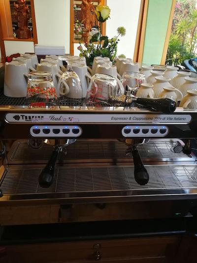 د امپریال هوم هتل