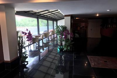 د امپریال هوم هتل