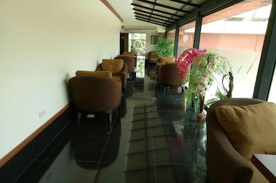 د امپریال هوم هتل