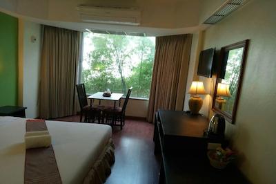 د امپریال هوم هتل