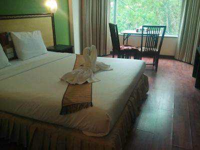 د امپریال هوم هتل