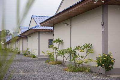 تریپل تری ریسورت