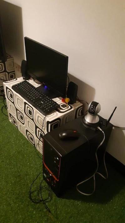 وی آر هاستل کائوسان