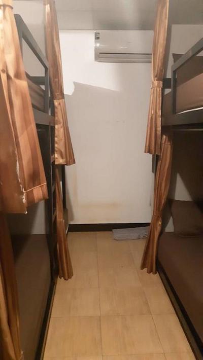 وی آر هاستل کائوسان