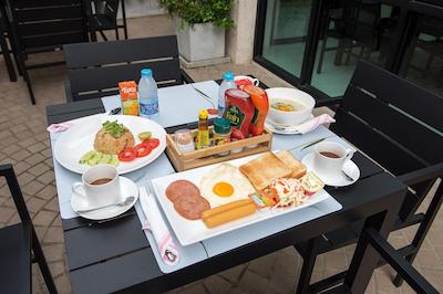 یوتاکا رزیدنس