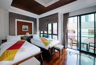 یوتاکا رزیدنس