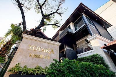 یوتاکا رزیدنس