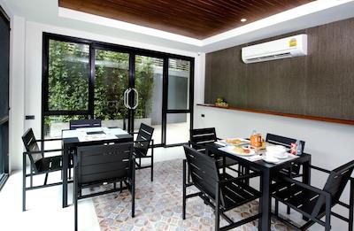 یوتاکا رزیدنس