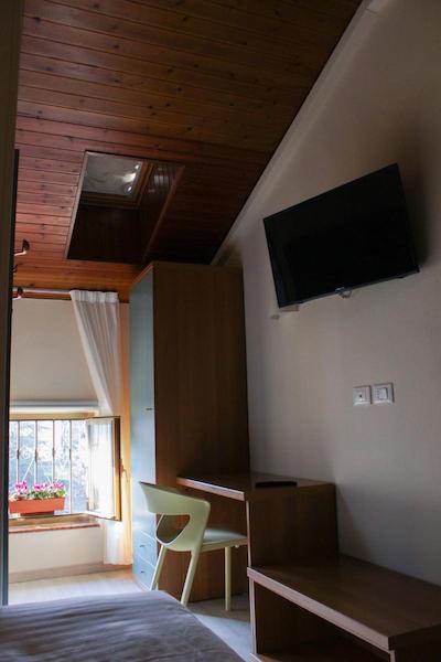 هتل ویلا آزورا