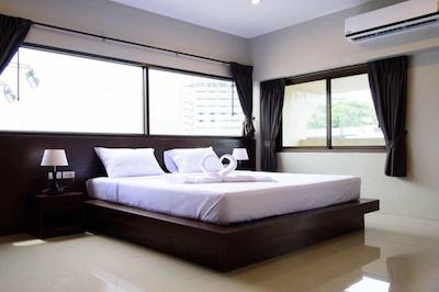 گرین لیف هاستل