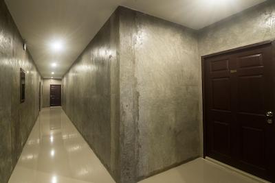 گرین لیف هاستل