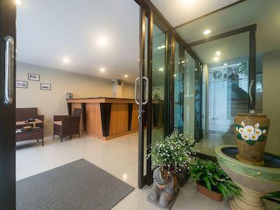 گرین لیف هاستل