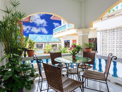 اریکسون گشت هاوس