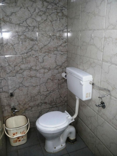 هتل هالیدی این