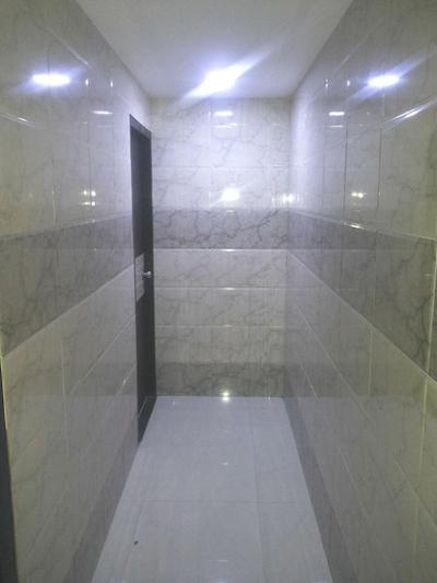 هتل هالیدی این