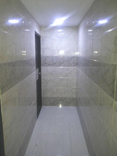 هتل هالیدی این