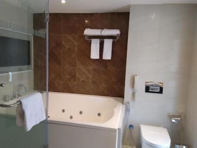 رامی تکوم کار