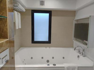 رامی تکوم کار