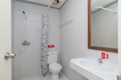 ناک ناک بیچ بوتیک