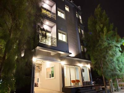 نیچر پاین رزیدنس