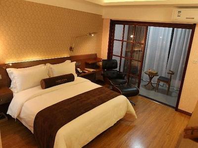 جیمز جویس کافتل کیوفو باس استیشن برانچ