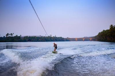 وایو واترمنز ویلیج