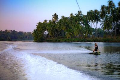 وایو واترمنز ویلیج