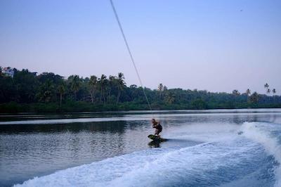 وایو واترمنز ویلیج