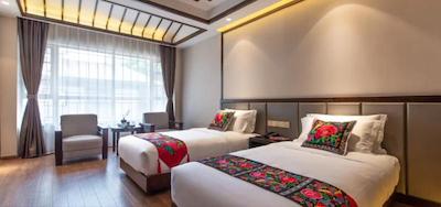 پیلو استون لای کلاود بوتیک هتل