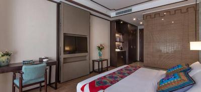 پیلو استون لای کلاود بوتیک هتل