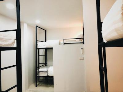 تال تری پوشتل