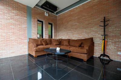 تال تری پوشتل