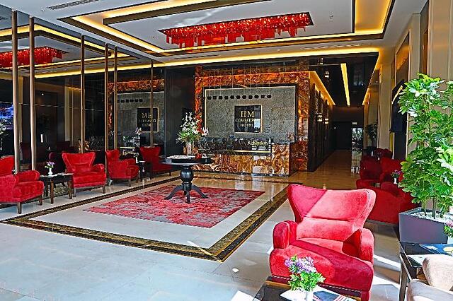 اچ ام کامرس هتل