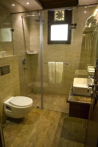 هتل د آگرا کرند