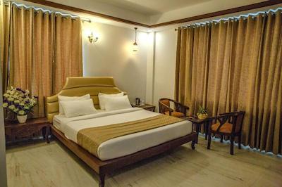 هتل د آگرا کرند