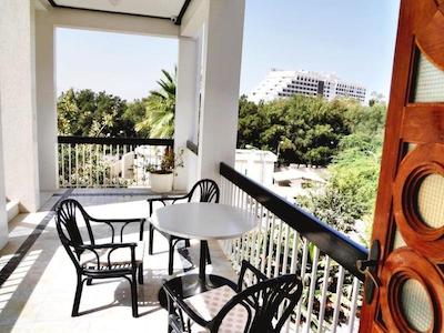 کیوروم بیچ هتل