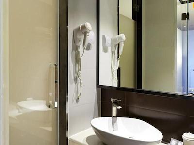 آیو هتل شانگهای سونگجینانگ چدان فیلم پارک برانک