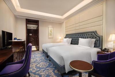 رادیسون بلو فارست مانور شانگهای هونگکیائو