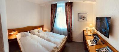 هتل لیندنهوف