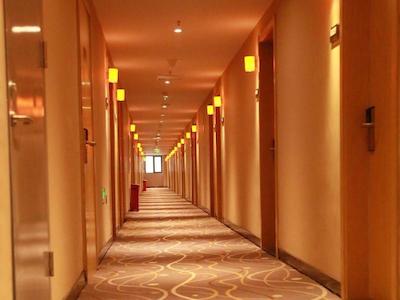 7 دیز پرمیوم بیجین دونگبا برانچ