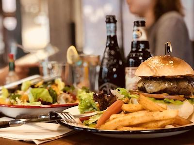 یورساید هتل اند کافه شانگهای