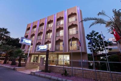 سون استارز اکسکلوسیو هتل