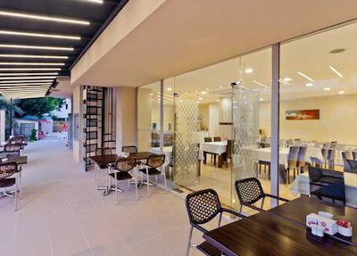 سون استارز اکسکلوسیو هتل