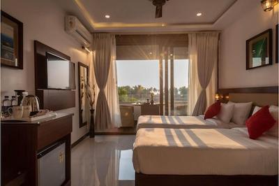 سالست بیچ ریسورت